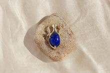 Load image into Gallery viewer, LAPIS SCARAB AMPHORA PENDANT