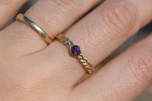 Load image into Gallery viewer, Kismet Solitaire | Purple Spinel