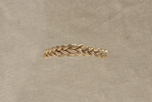 Load image into Gallery viewer, Curve Kismet Band