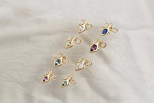 Load image into Gallery viewer, AMPHORA PENDANT | Plum Spinel