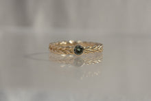 Load image into Gallery viewer, Kismet Solitaire | Light Green Sapphire