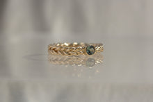 Load image into Gallery viewer, Kismet Solitaire | Light Green Sapphire