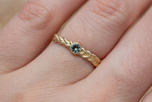 Load image into Gallery viewer, Kismet Solitaire | Light Green Sapphire