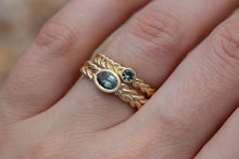 Load image into Gallery viewer, Kismet Solitaire | Light Green Sapphire