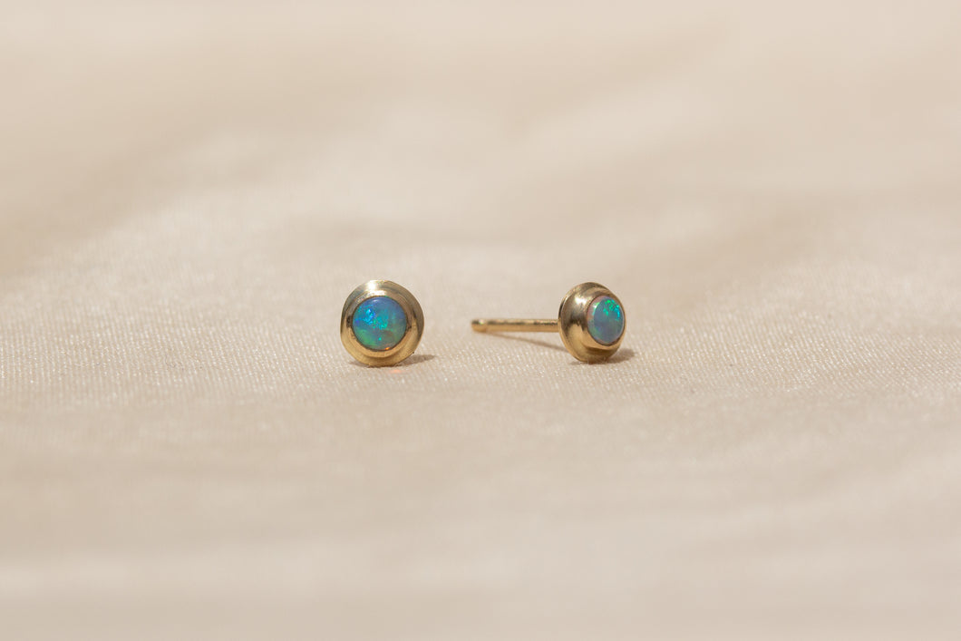 Opal | Shadow Stud