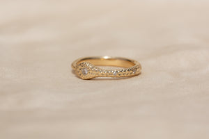 Ouroboros | single cut diamond | size 7