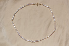 Load image into Gallery viewer, pearl necklace V