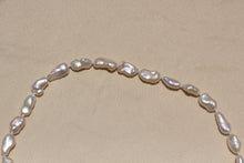 Load image into Gallery viewer, pearl necklace VII