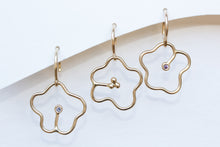 Load image into Gallery viewer, mini bloom earring | 14k gold